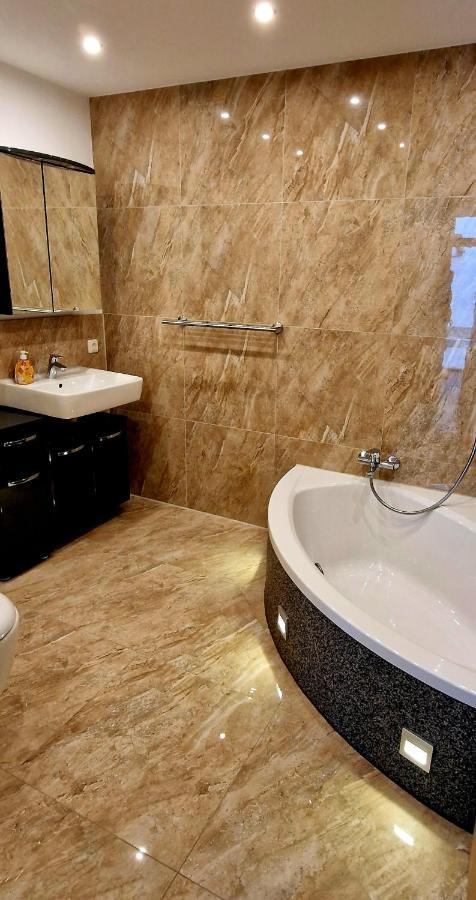 Privatwohnung Rybczynski * Undenheim