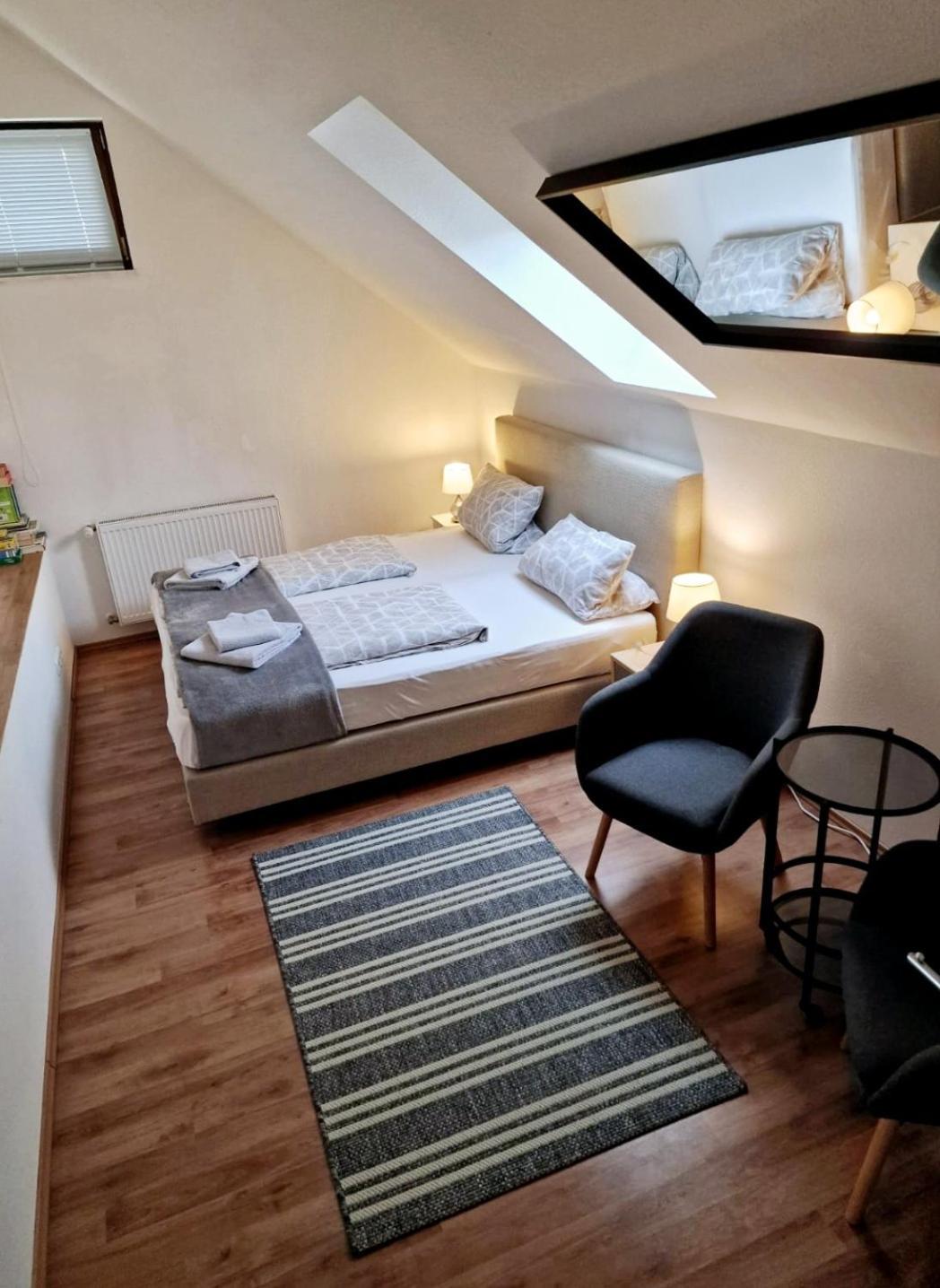 Privatwohnung Rybczynski Undenheim